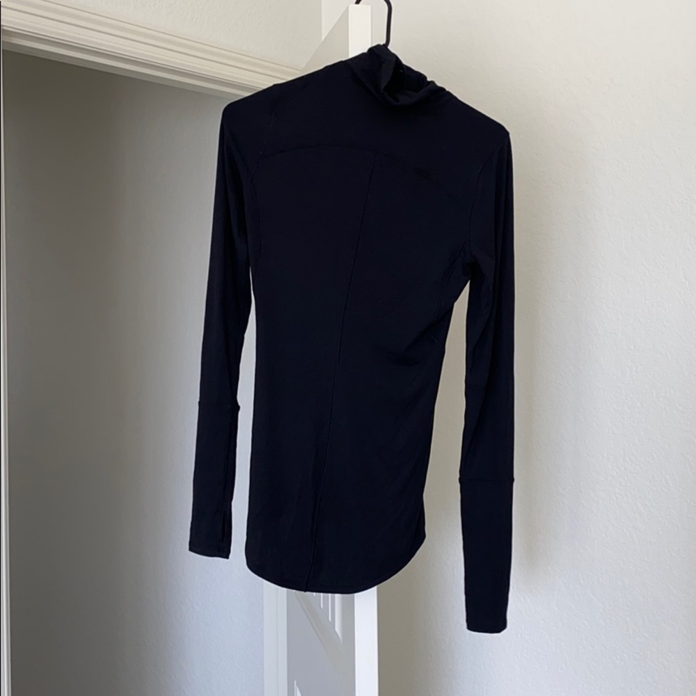 Lululemon full day ahead fitted black turtleneck